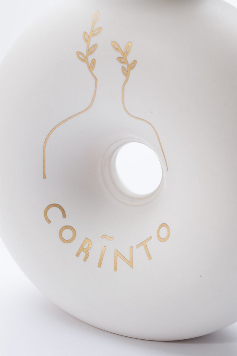 Corinto extra virgin olive oil with Greek seafood dish